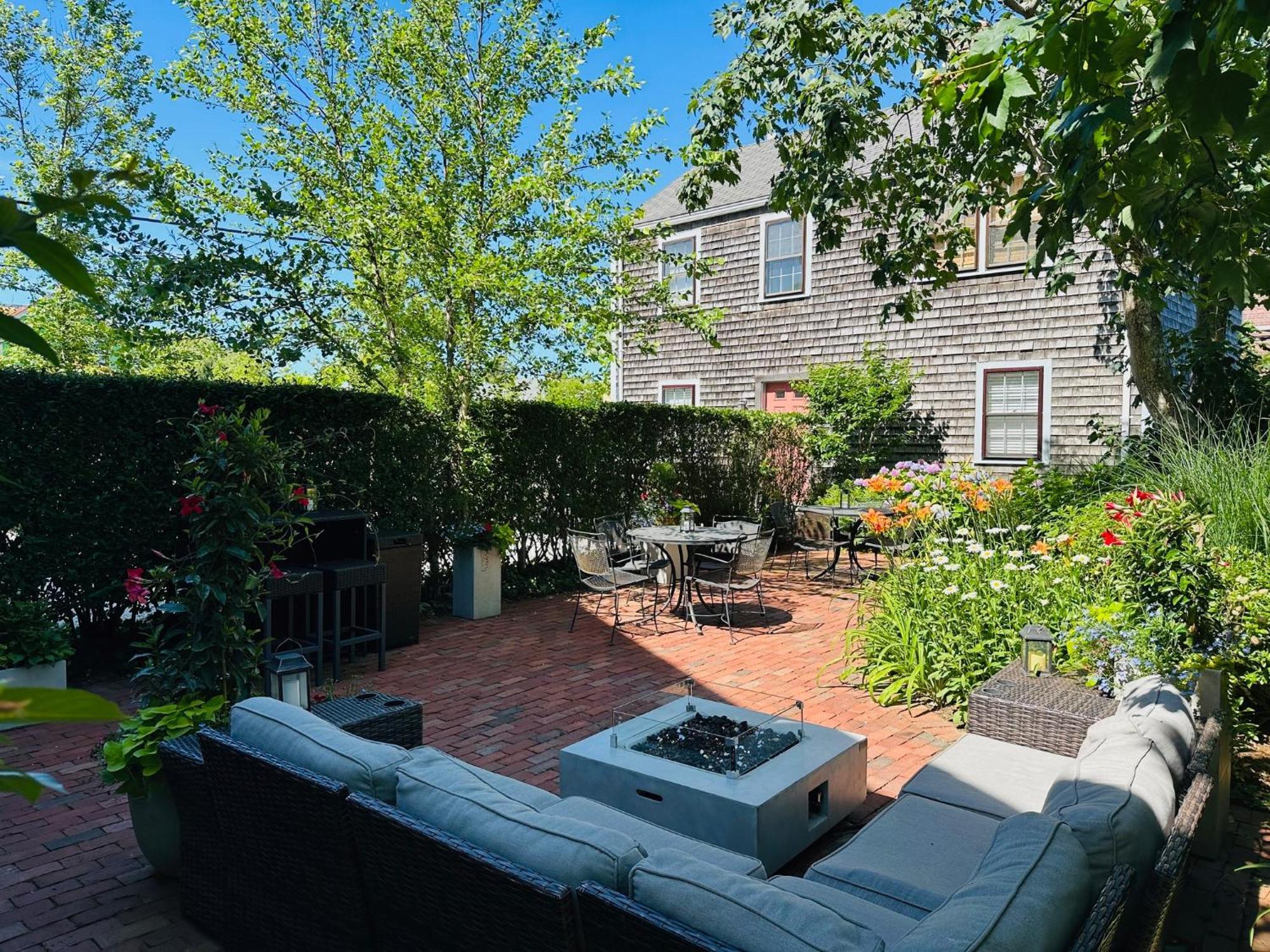 Seven Sea Street Inn Nantucket Buitenkant foto