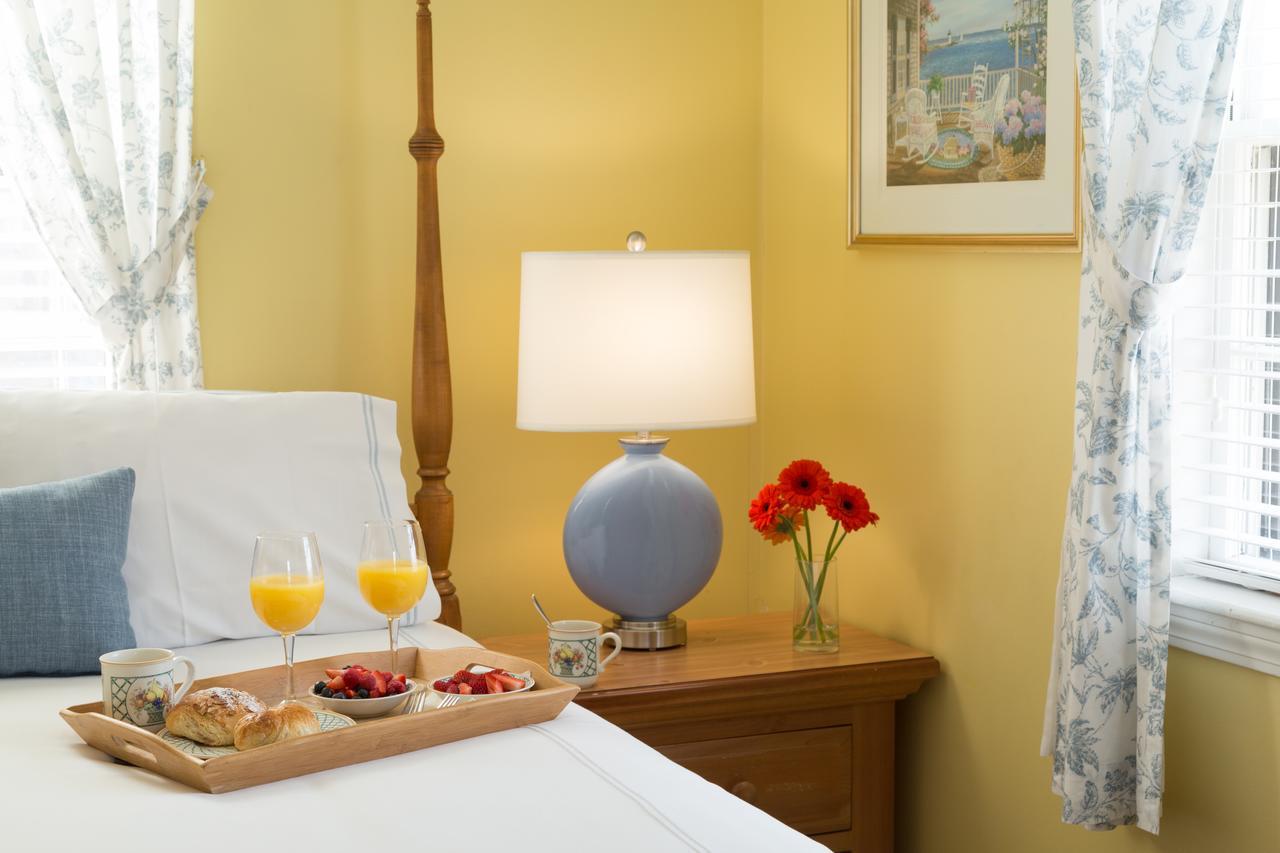 Seven Sea Street Inn Nantucket Buitenkant foto